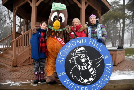 火焰秀,冰雕,冰屋,冰滑梯,狗拉雪橇,滑雪表演,烟花......